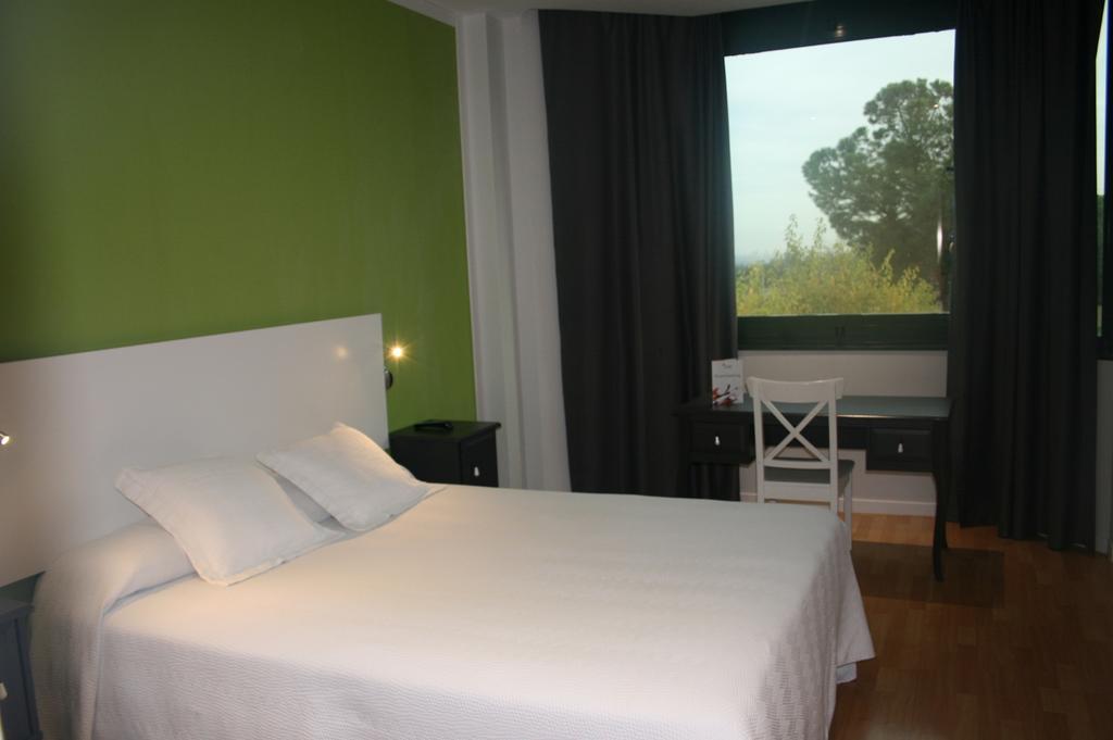 Apartamentos Th Las Rozas Dış mekan fotoğraf