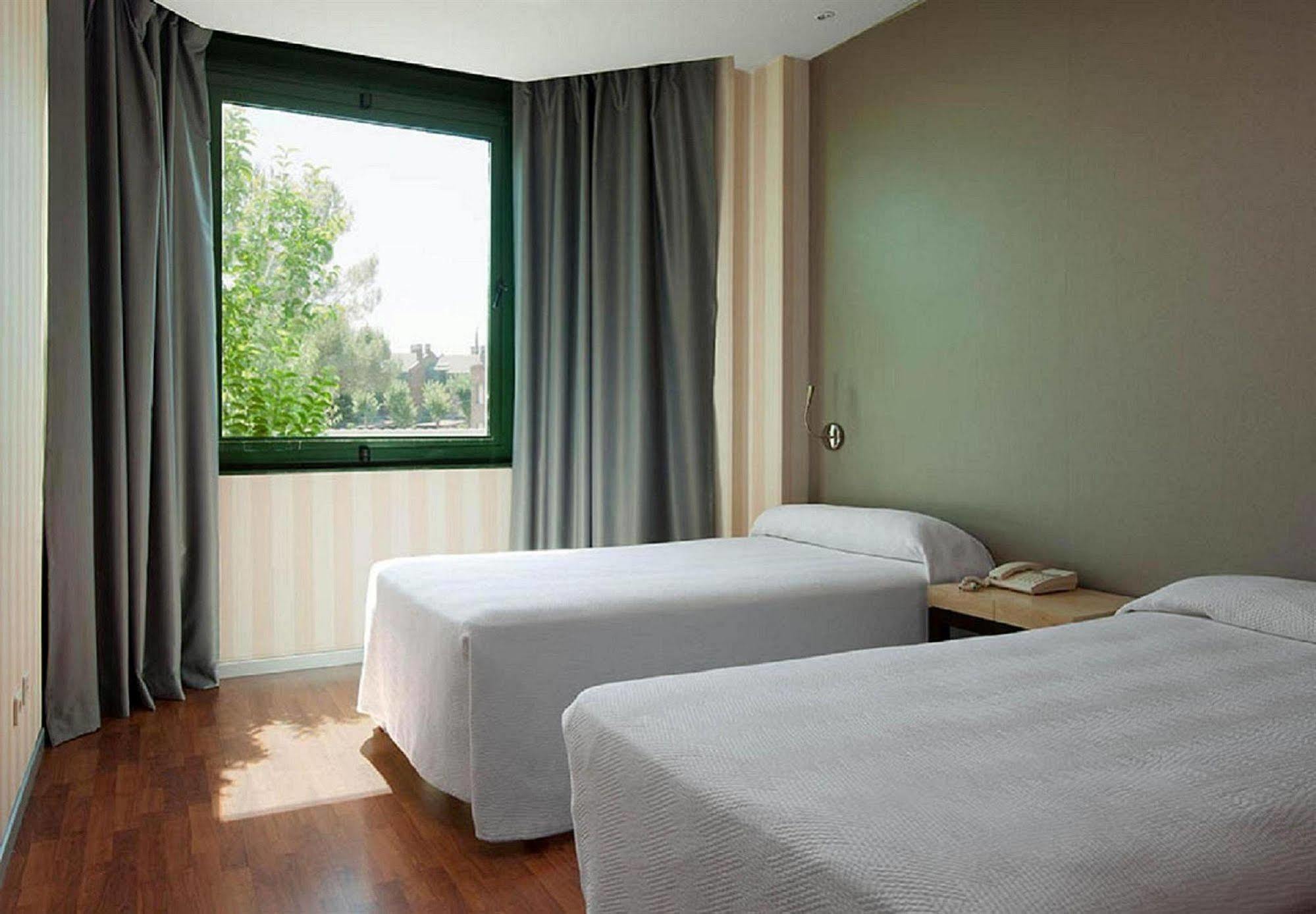 Apartamentos Th Las Rozas Dış mekan fotoğraf