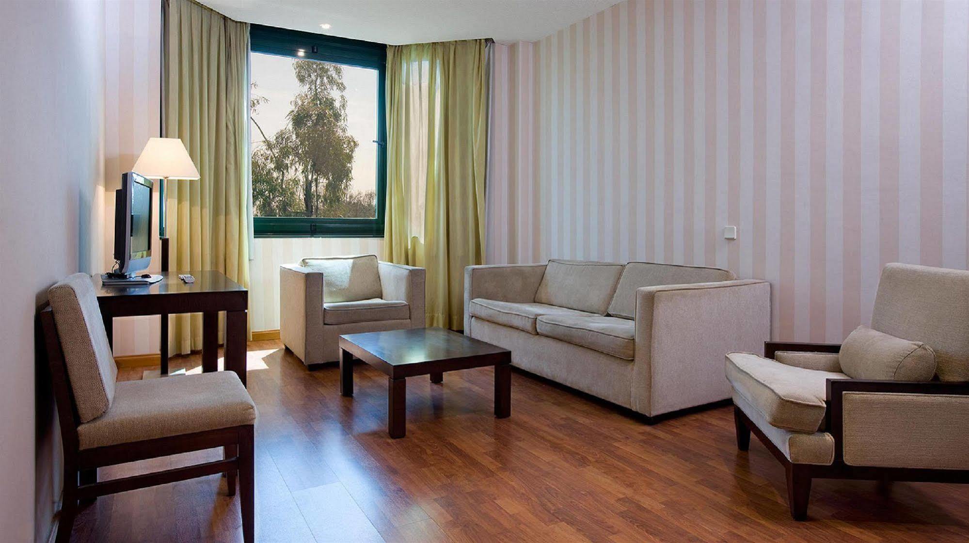 Apartamentos Th Las Rozas Oda fotoğraf
